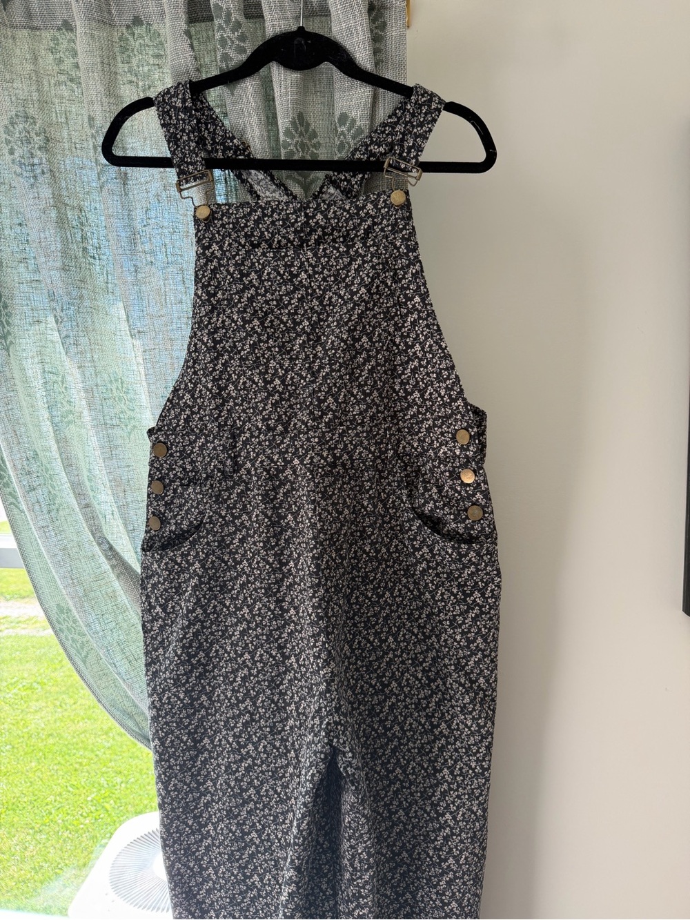 Floral Print Overalls - Picture 2 of 7